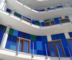 Hotel nad morzem. Hotel Szafir w Jastrzębiej Górze