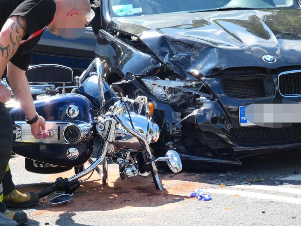 Na warszawskiej Woli doszło do makabrycznego wypadku. Luksusowy Harley-Davidson zderzył się z BMW