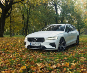 Volvo V60 T8 Twin Engine AWD R-Design AT8