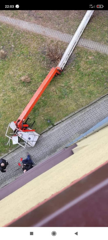 Kominiarz spadł z wysokości. Ruszyła zrzutka na leczenie