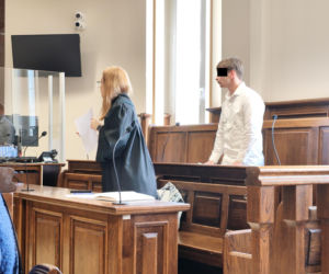 Ruszył proces Karola B. Sprawa 11-letniej Patrycji toczy się za zamkniętymi drzwiami