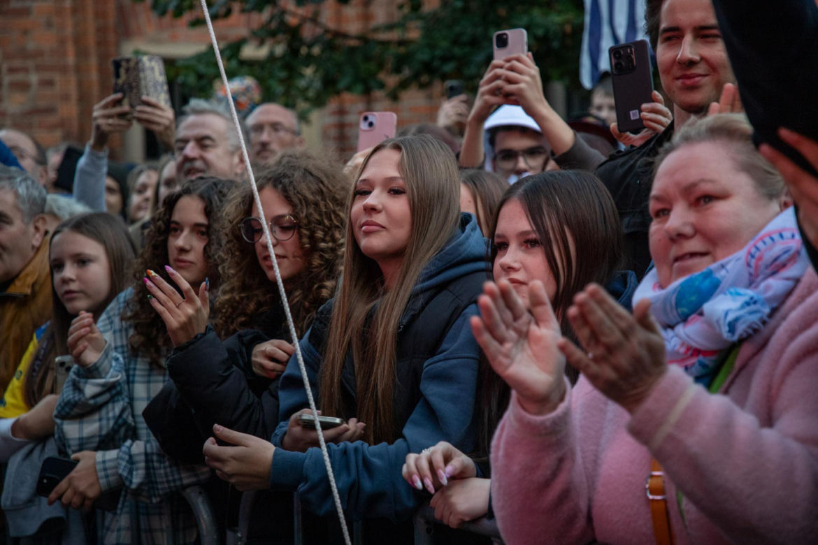 Mistrzowska feta Apatora na Rynku Staromiejskim w Toruniu