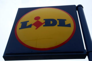 Lidl sprzedawał wybuchające reflektory. Teraz apeluje do klientów o ich zwrot