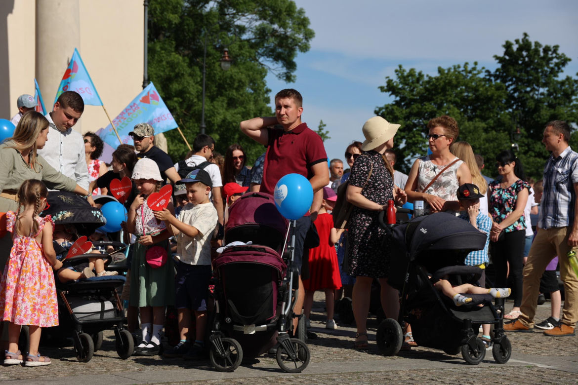 Marsz dla Życia i Rodziny 2024 w Dzień Matki przeszedł przez centrum Lublina