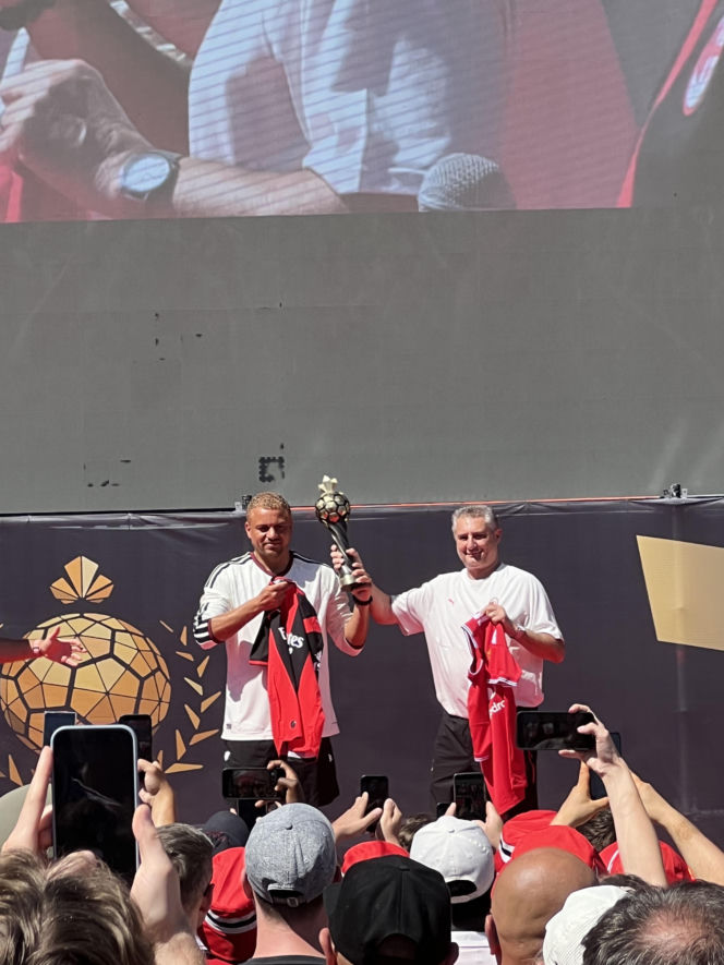 Kibice Manchesteru United i Milanu