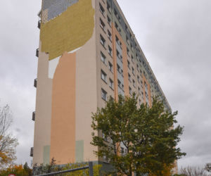 Wichura zniszczyła 11-piętrowy blok. Na szczęście nikt nie ucierpiał