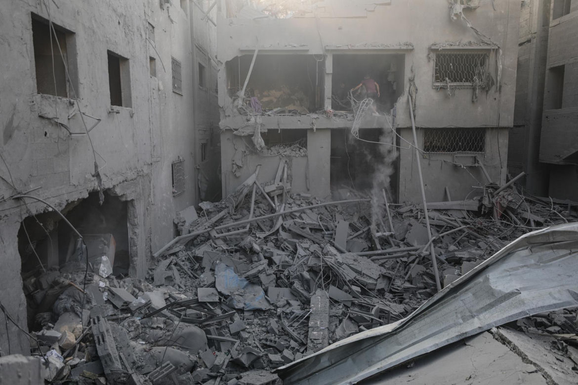 Rzeź w Izraelu. Hamas wciął dziecko z łona ciężarnej. "Chowaliśmy się pod stertą martwych ciał"