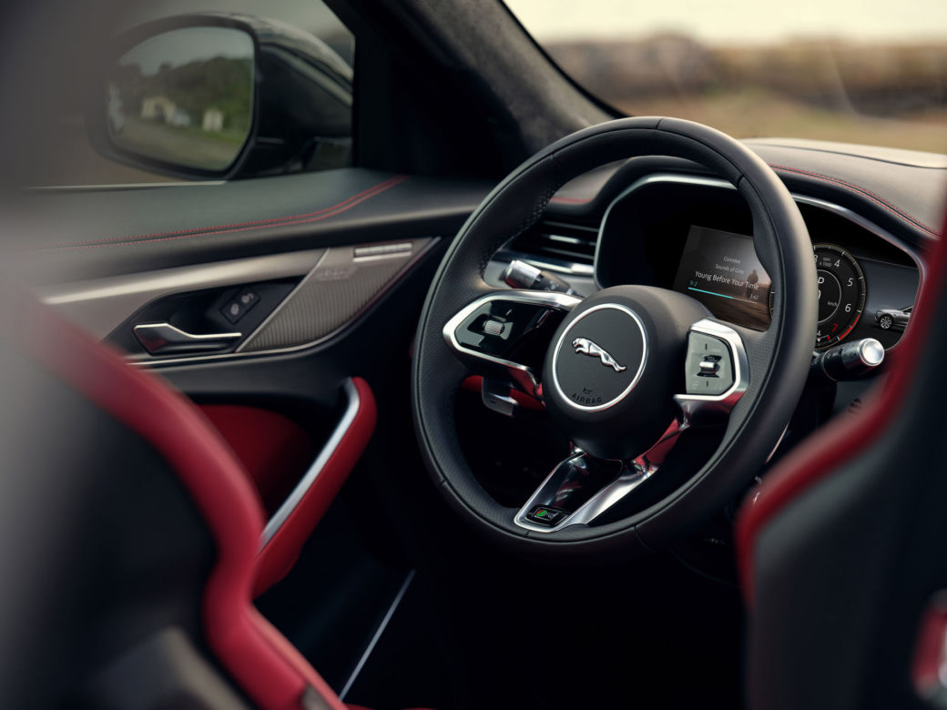 Jaguar F-Pace po liftingu