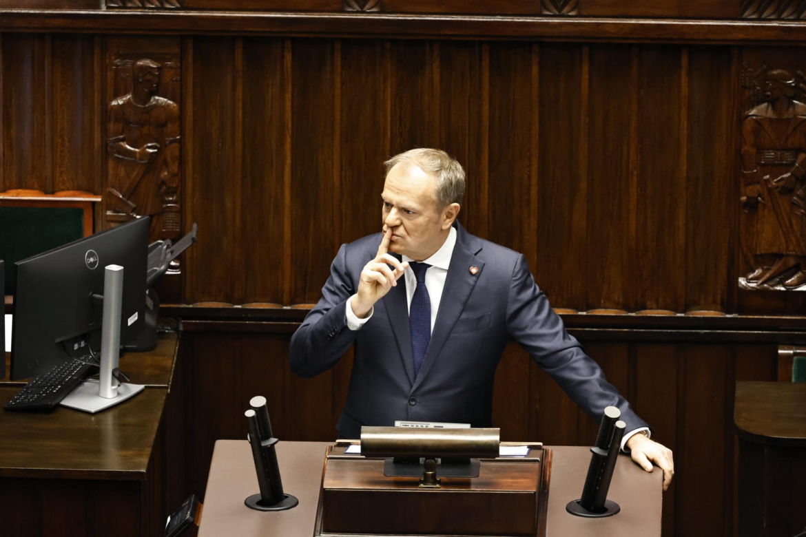 PILNE! Tusk ujawnia: dwóch Ukraińców współpracujących z Rosją stało za dywersją na kolei. „Celem była katastrofa”