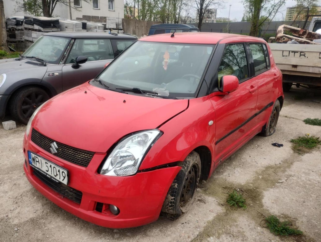 Suzuki Swift (3800 zł)