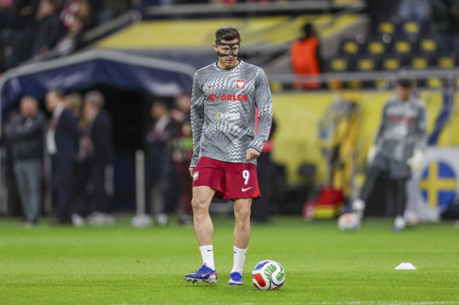 Robert Lewandowski w czarnej masce