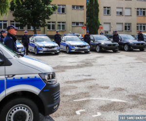Świętokrzyska policja odebrała nowe radiowozy