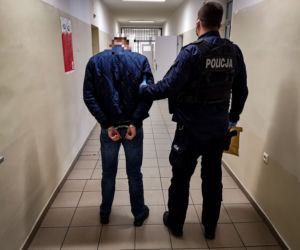Turośń Kościelna: WTARGNĘLI na prywatną posesję. Awantura na podwórku. 5 osób zatrzymanych