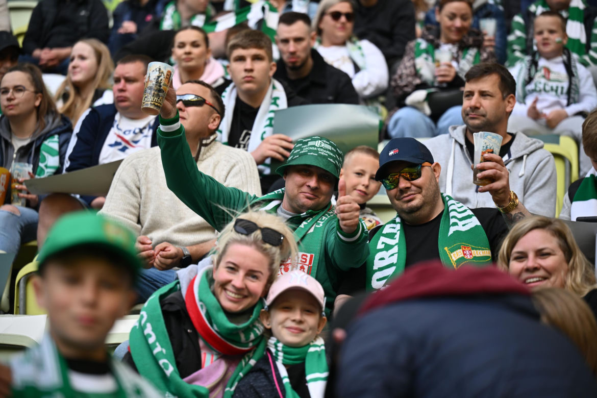Lechia Gdańsk - Legia Warszawa: Zdjęcia kibiców z meczu 33. kolejki PKO BP Ekstraklasy