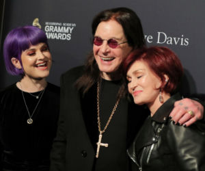 Tak brzmi ostatnia, wiadomość, którą Ozzy Osbourne wysłał do swojej córki. Legendarny muzyk zmarł nagle rok temu