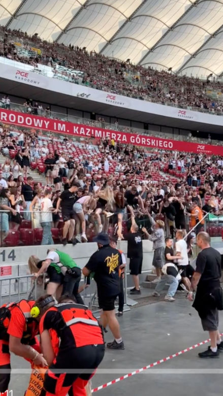 Dantejskie sceny na PGE Narodowym.