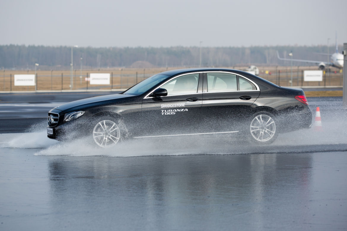 Testy opon Bridgestone Turanza T005 na Torze Modlin