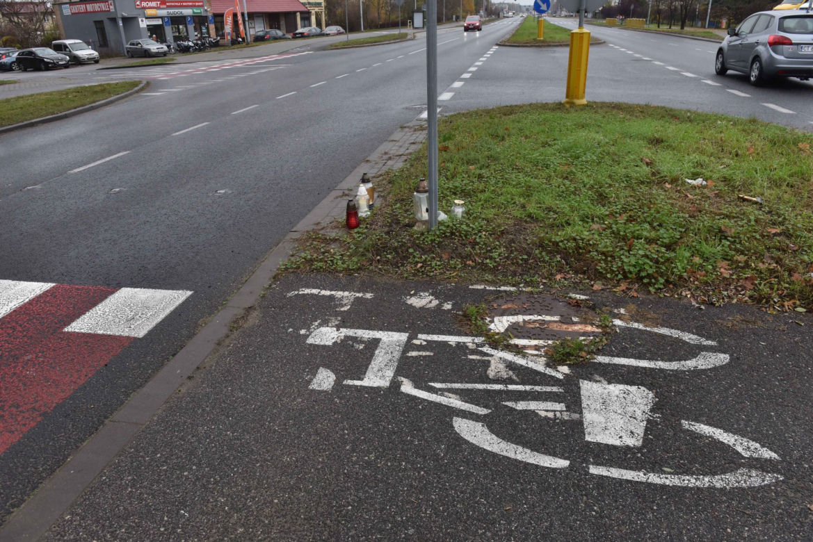 Rowerzysta zginął w piątek trzynastego. Kierowca potrącił go przy Szosie Chełmińskiej w Toruniu