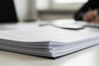 Nowa Lewica kontra Tusk. Czy umowy śmieciowe znikną z Polski?