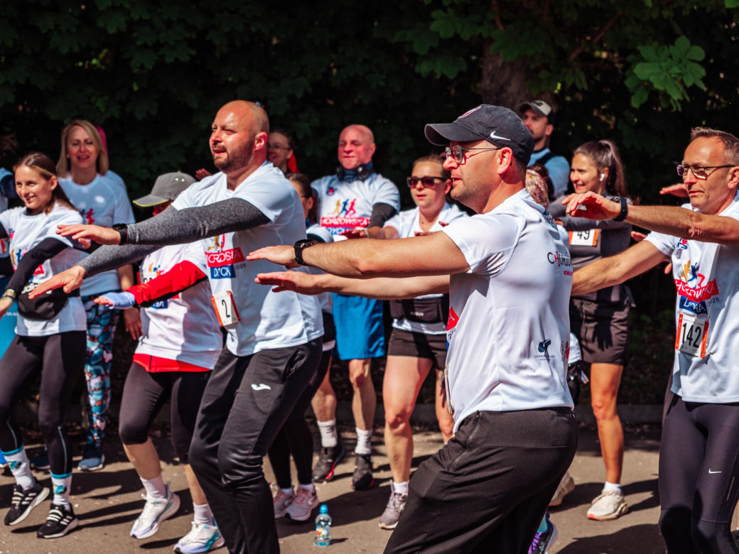 Sportowe emocje w Chorzowie. 150 biegaczy wystartowało w 6. edycji Chorzowskiej Dychy