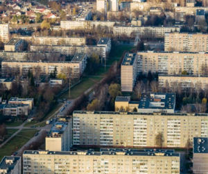 Miały się zawalić, ale ludzie wciąż je kupują