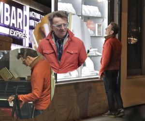 Paweł Wilczak poluje na okazje! Szuka złota w lombardzie