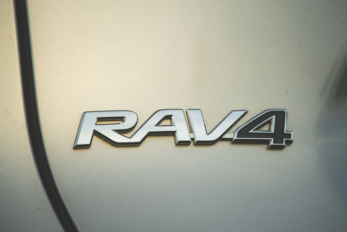 Toyota RAV4 Hybrid piąta generacja