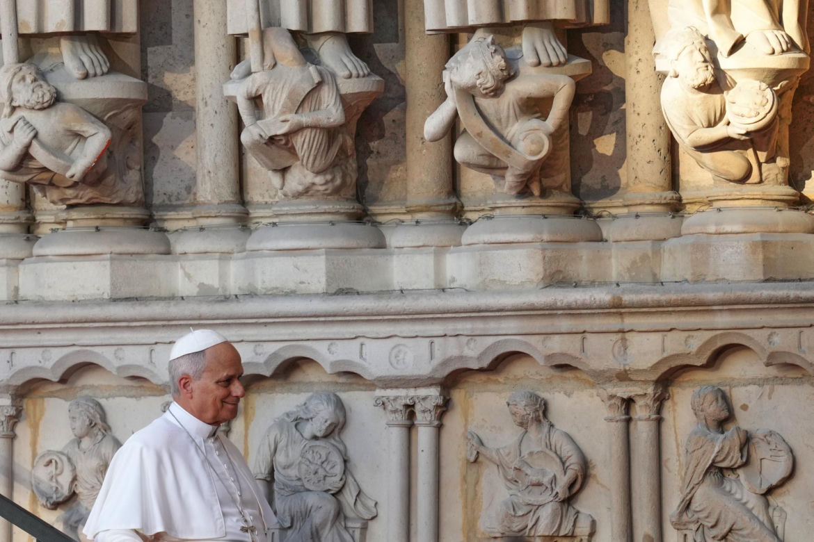 Papież Leon XIV w szpitalu z guzem płuca! Podano ważną datę