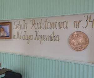 Egzamin ósmoklasisty 2021 w Katowicach. Uczniowie zestresowani! Jak im poszło? [ZDJĘCIA, WIDEO]