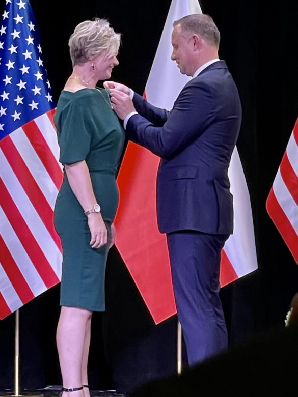Prezydent odznaczył bohatera i Polonię