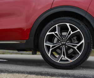 Citroen C5 Aircross 1.5 BlueHDI 130 KM EAT8 Shine vs. Kia Sportage GT Line 1.6 T-GDi 177 KM DCT7 4WD