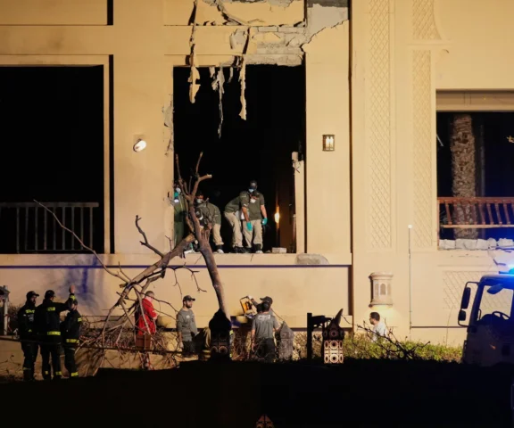 Ofiara śmiertelna i ranni po atakach na lotniska w ZEA