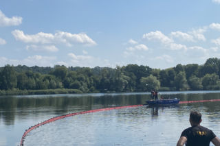 Minister Moskwa: chcemy sprawdzić, skąd złota alga w Odrze