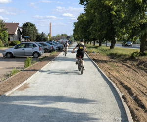 Budowa ścieżki rowerowej na leszczyńskim Gronowie