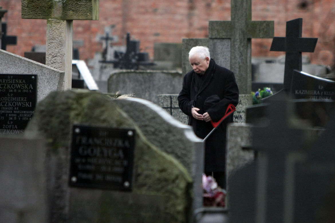 Jarosław Kaczyński uczcił pamięć matki