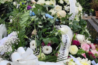 Tragedia 12-letniej Eli poruszyła całą Polskę! Odnalezioną dziewczynkę pożegnali najbliżsi