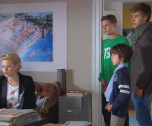 Rodzinka.pl 5 sezon odc. 117. Natalia (Małgorzata Kożuchowska), Kuba (Adam Zdrójkowski), Tomek (Maciej Musiał), Kacper (Mateusz Pawłowski)