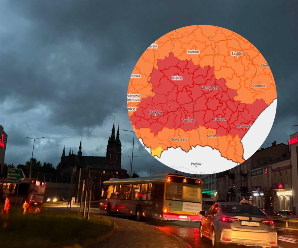 Ciemne chmury nad kielecką ulicą i autobusem. Na wstawce mapa z alertami pogodowymi. O burzach pisze Eska Kielce.