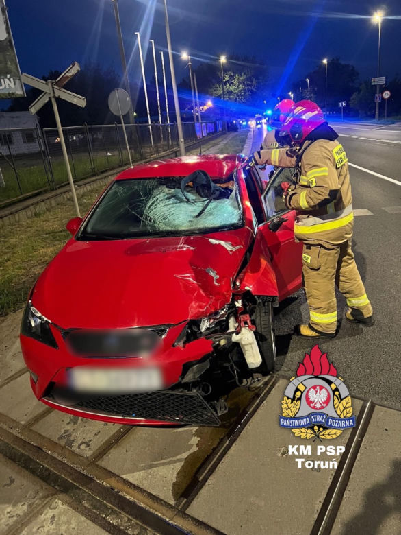 Śmiertelny wypadek na Szosie Bydgoskiej w Toruniu. Pieszy zginął na pasach