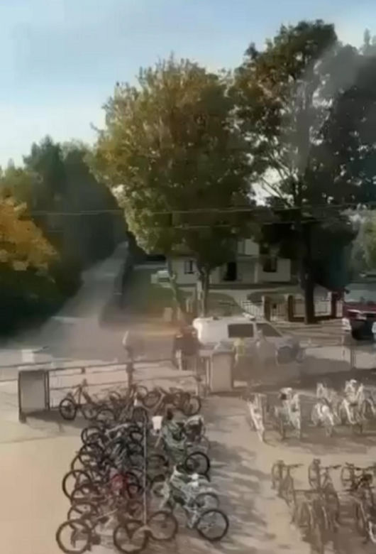 Kolejny koszmar w szkole. 15-latek miał przy sobie trzy noże! Zaatakował dyrektora, jedna osoba nie żyje