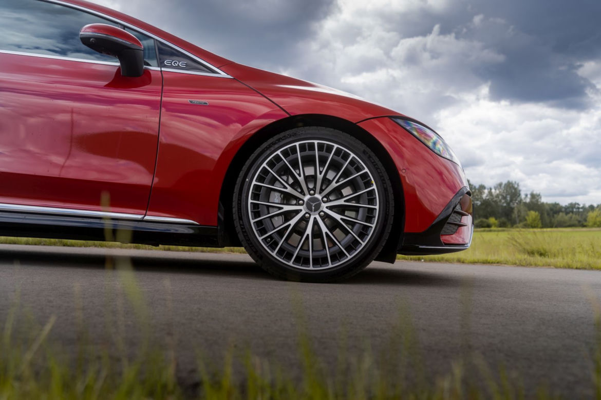 Mercedes-AMG EQE 43 4MATIC