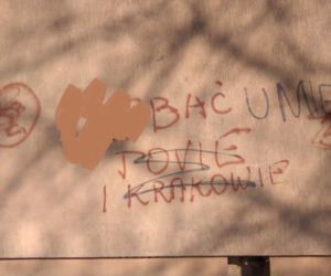 Tarnów. Najdziwniejsze i najśmieszniejsze napisy w miejscach publicznych