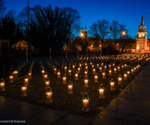 Miasto ofiarom pandemii. Białystok uczcił pamięć zmarłych na COVID-19 [ZDJĘCIA]