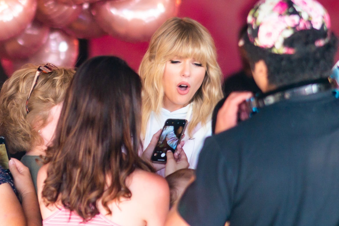 Taylor Swift spotkała się z fanami