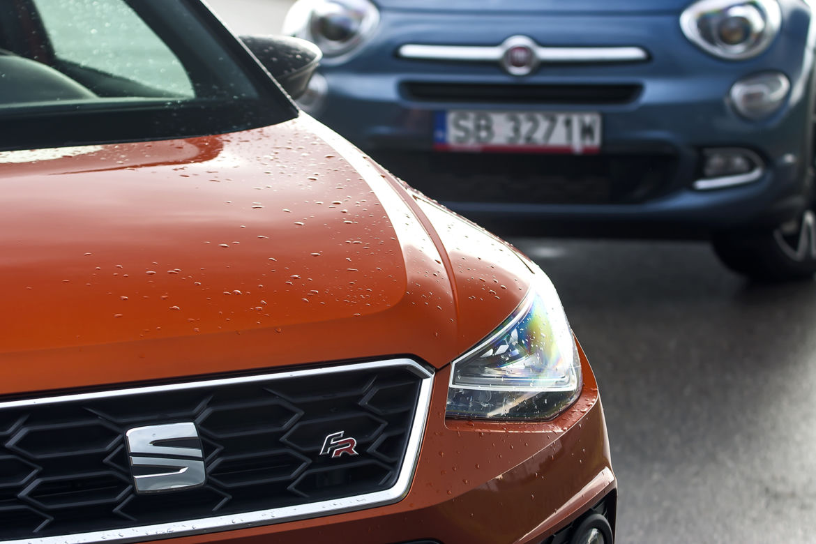 Fiat 500X Mirror 1.4 MultiAir 140 KM vs. Seat Arona 1.5 TSI 150 KM FR