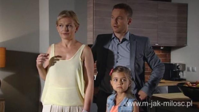 M jak MIŁOŚĆ odc. 960. Andrzej Budzyński (Krystian Wieczorek), Marta (Dominika Ostałowska), Ania (Julia Paćko)