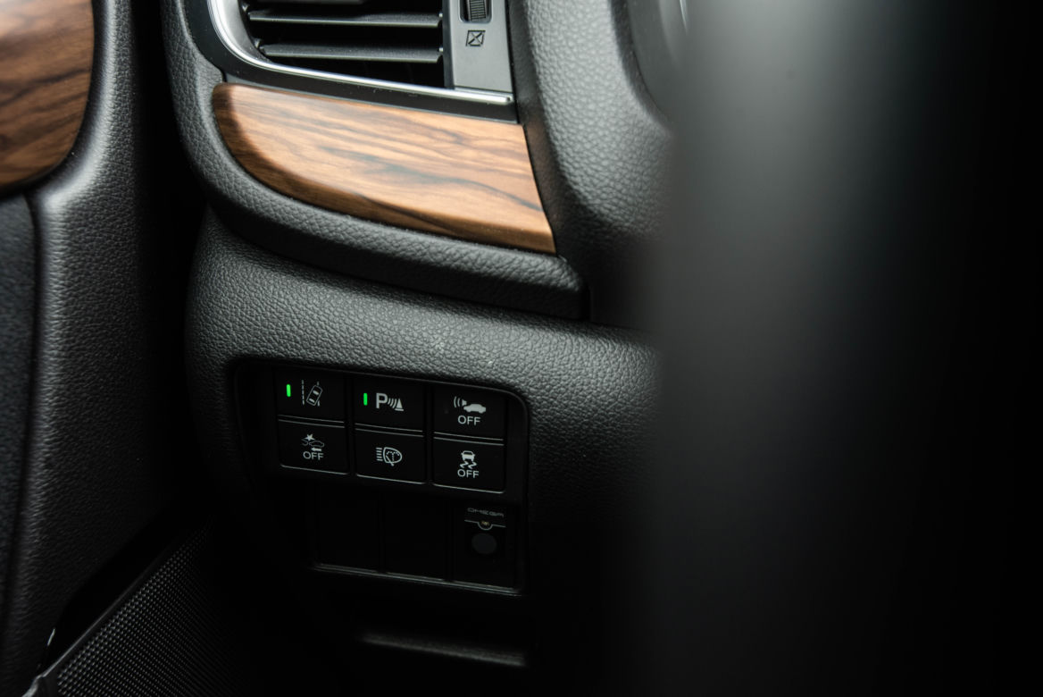 Subaru Forester e-BOXER vs Honda CR-V Hybrid