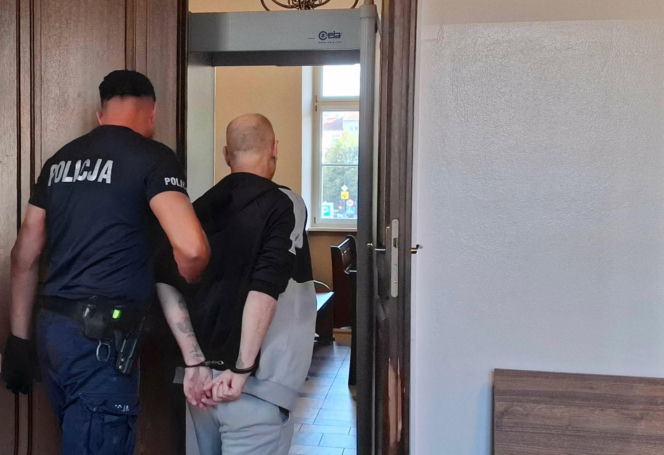 Zamordował znajomą, a potem wyprowadzał jej psa na spacer. Przed Sądem Okręgowym w Kaliszu ruszył proces w głośnej sprawie