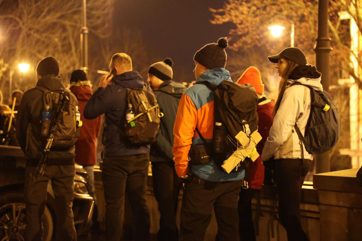 Kilka tysięcy osób w piątkowy wieczór wyruszyło z Lublina w 10. Ekstremalną Drogę Krzyżową