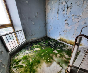 Wnętrze Szpiegowa w Warszawie